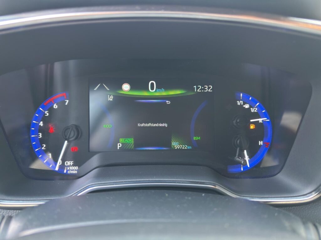 Toyota Corolla Exposé-Bild 14