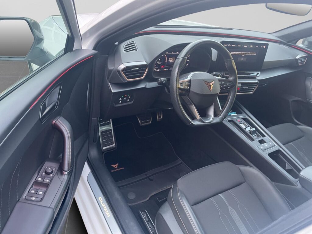 Cupra Leon Exposé-Bild 14