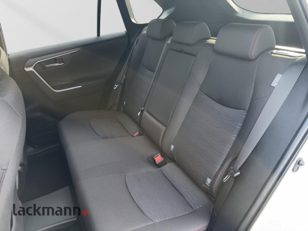 Toyota RAV 4 Exposé-Bild 9
