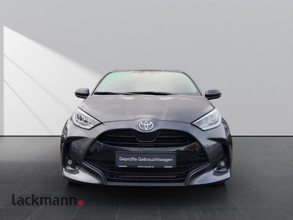 Toyota Yaris Exposé-Bild 2