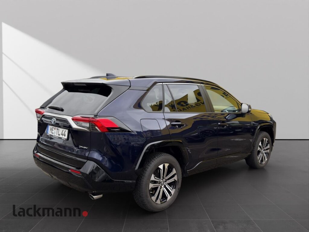 Toyota RAV 4 Exposé-Bild 4