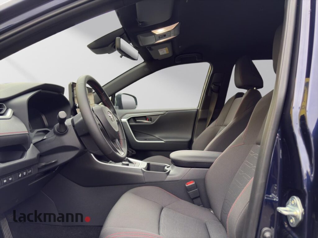 Toyota RAV 4 Exposé-Bild 8