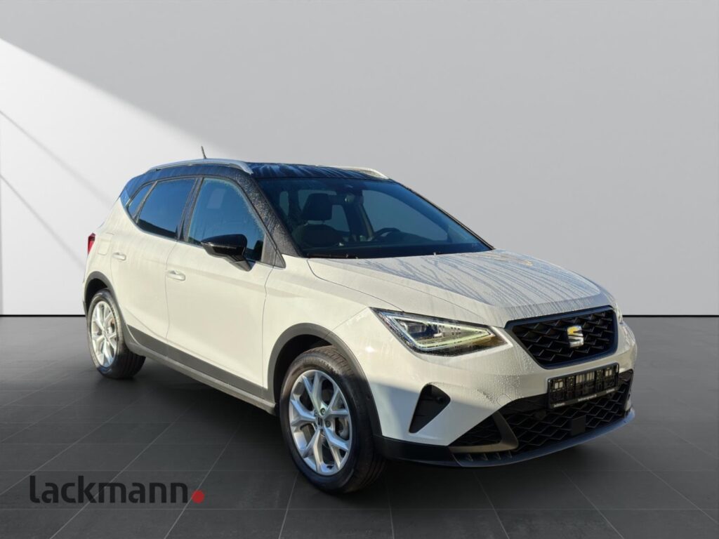 Seat Arona Exposé-Bild 3