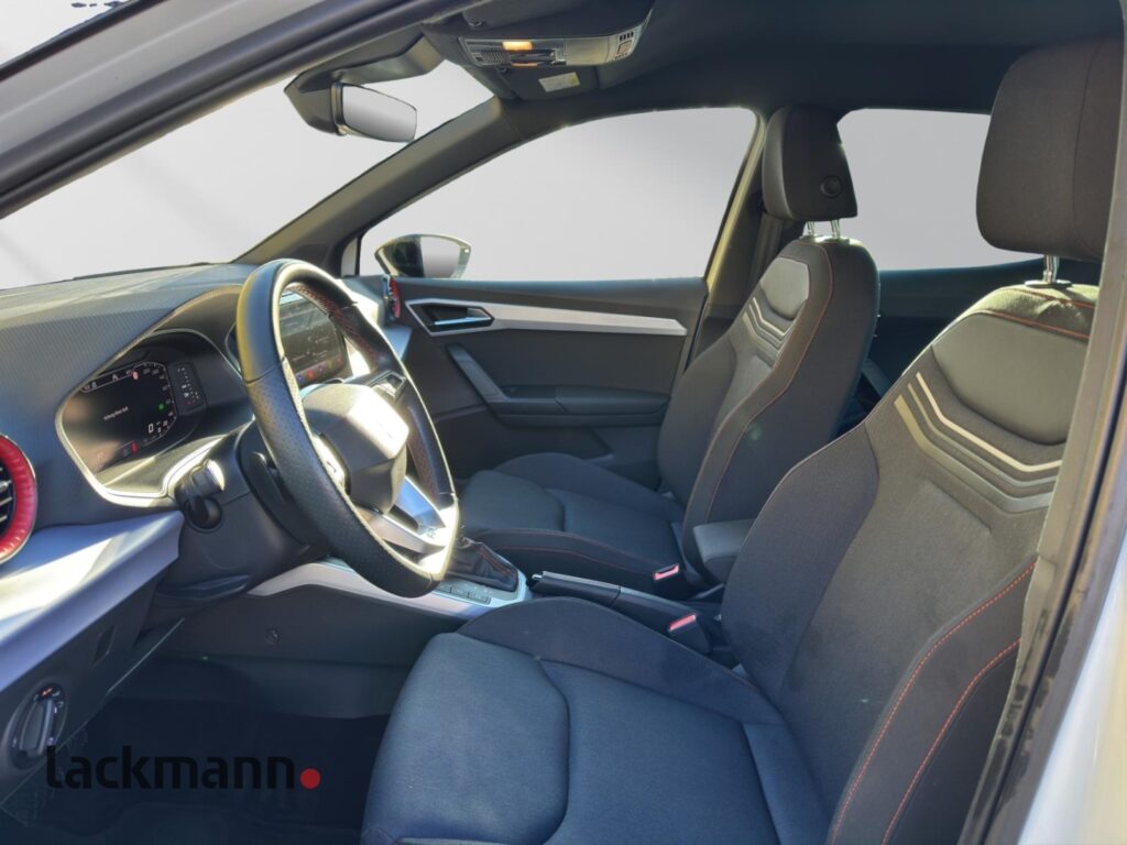 Seat Arona Exposé-Bild 8