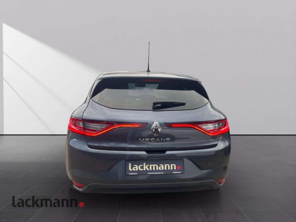 Renault Megane Exposé-Bild 6