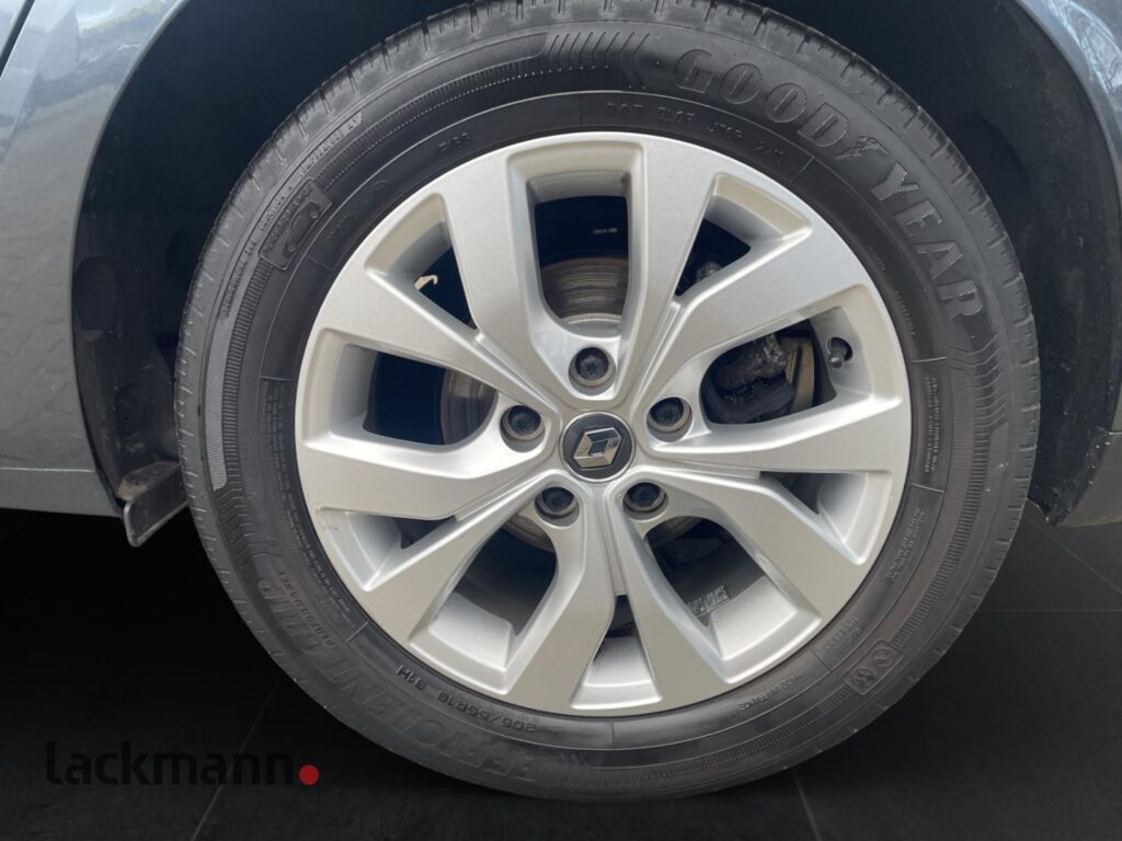 Renault Megane Exposé-Bild 8