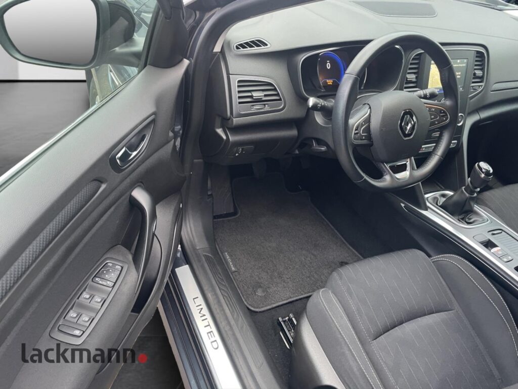 Renault Megane Exposé-Bild 13