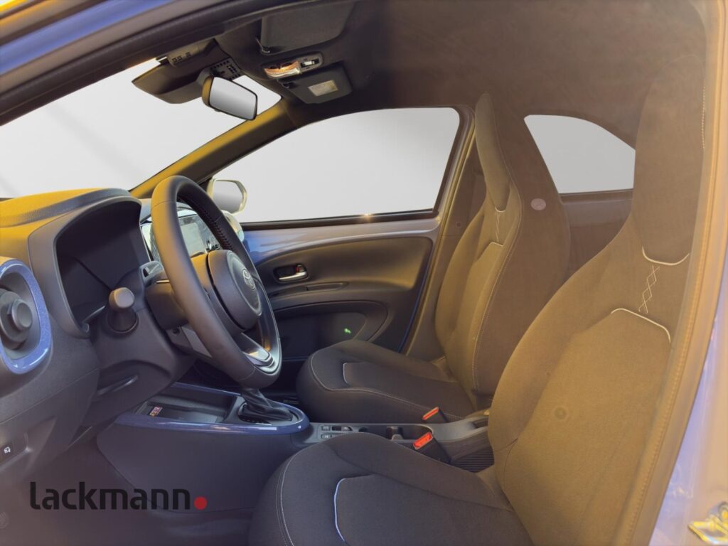 Toyota Aygo X Exposé-Bild 8