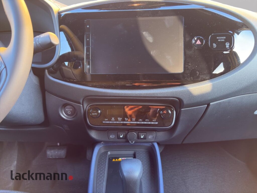 Toyota Aygo X Exposé-Bild 13