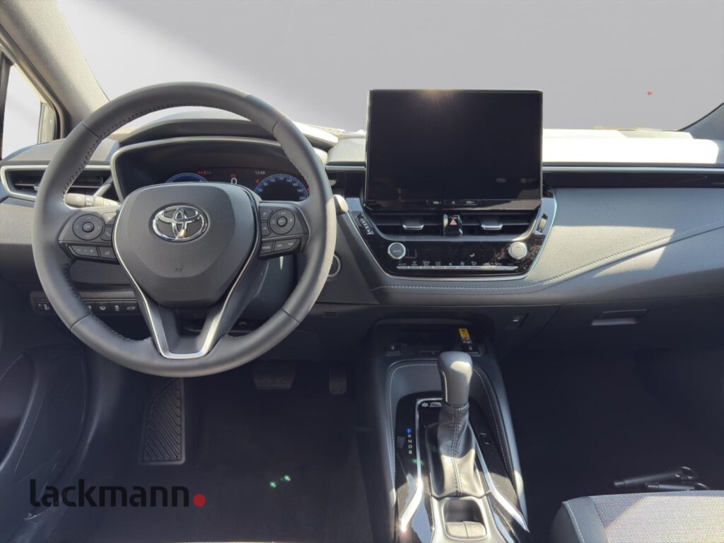 Toyota Corolla Exposé-Bild 10