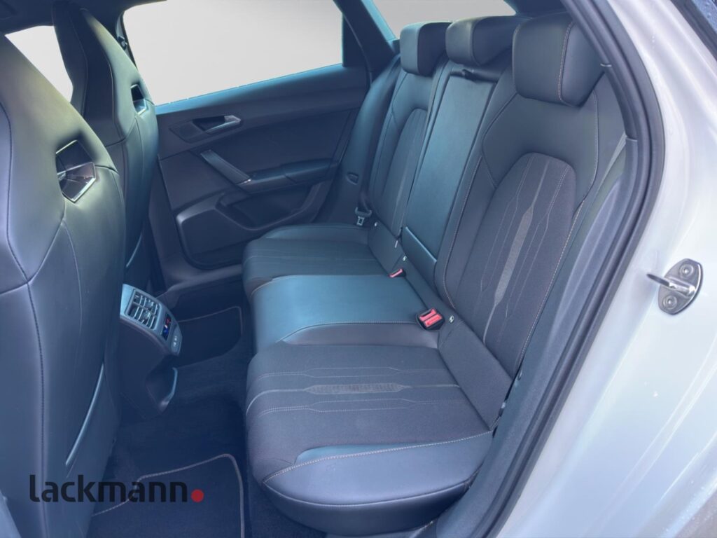 Cupra Leon Exposé-Bild 9