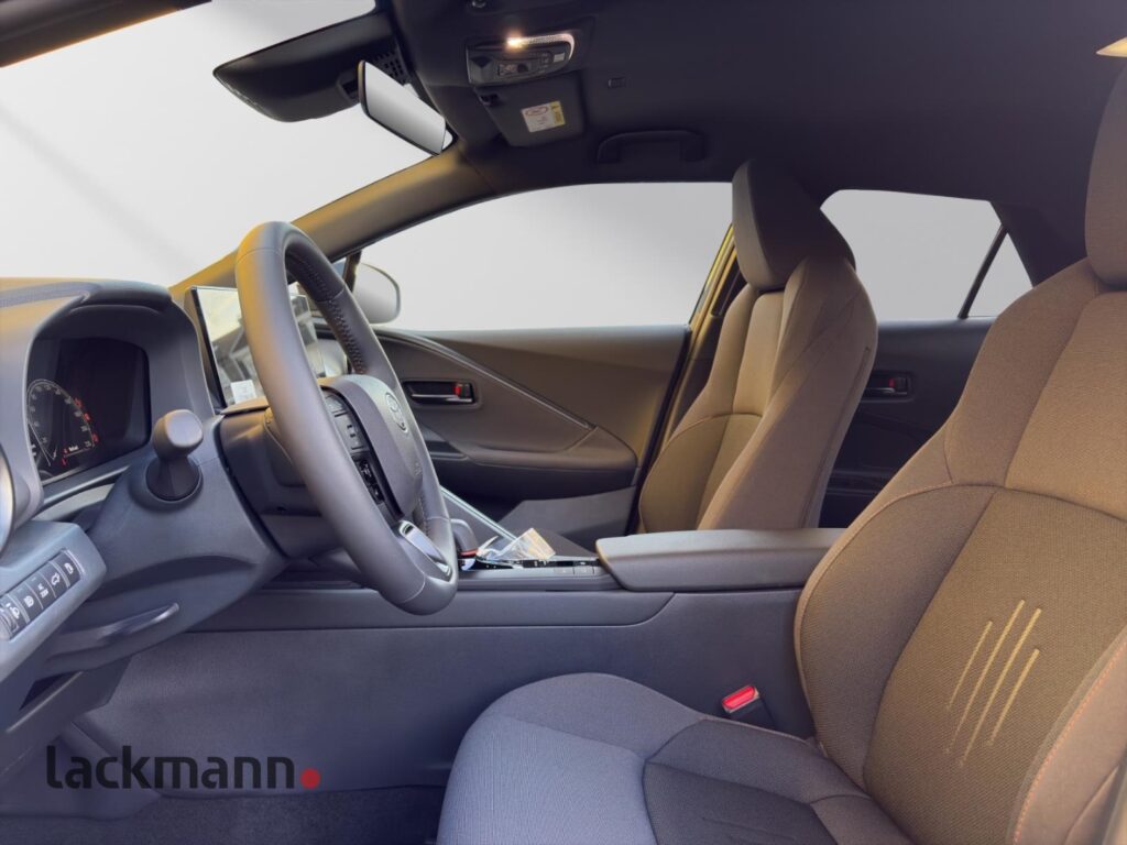 Toyota C-HR Exposé-Bild 8