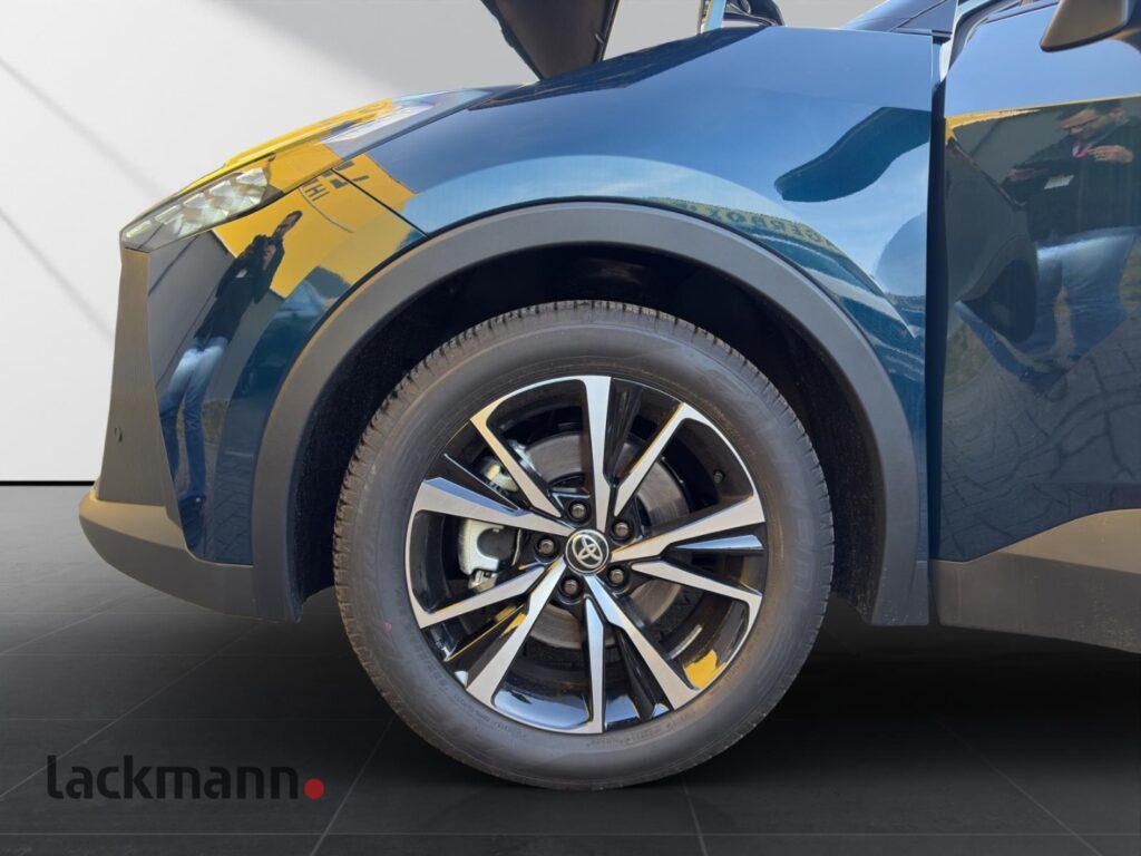 Toyota C-HR Exposé-Bild 11
