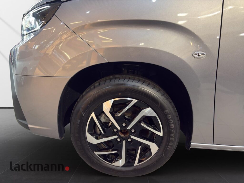 Toyota Proace City Exposé-Bild 11