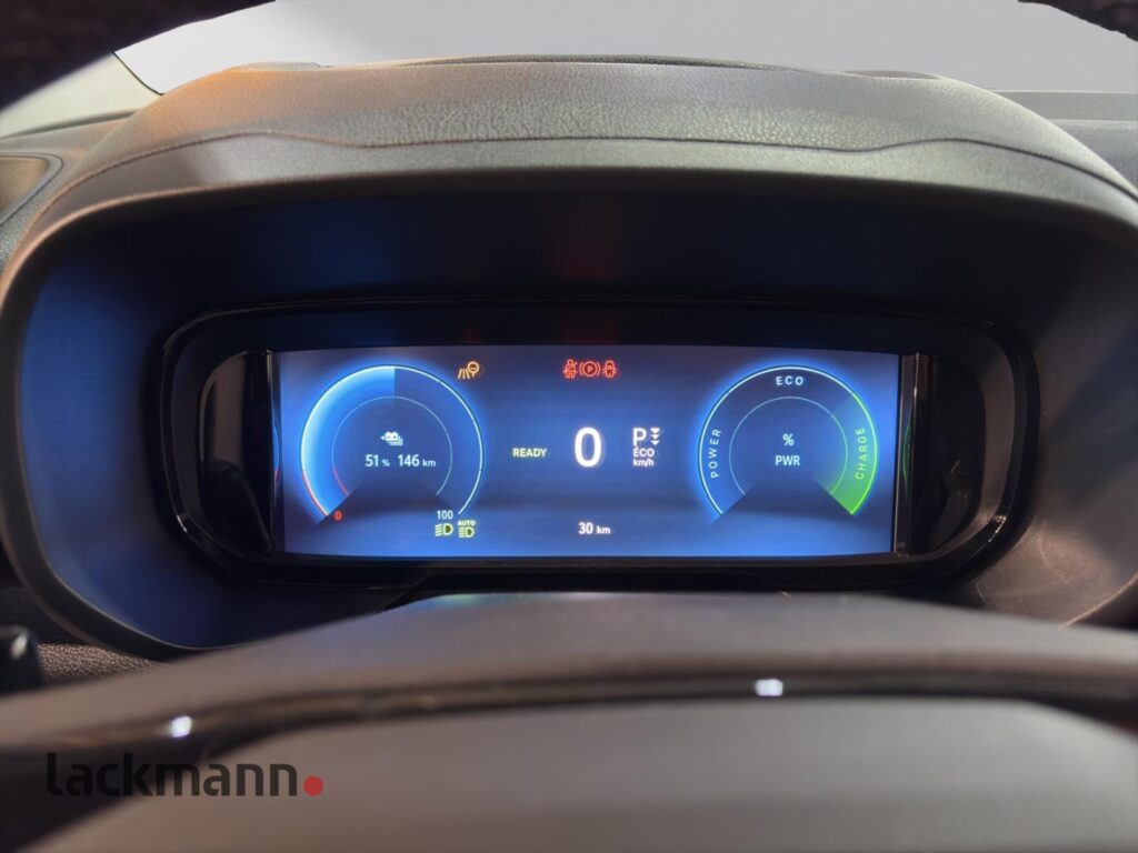 Toyota Proace City Exposé-Bild 14