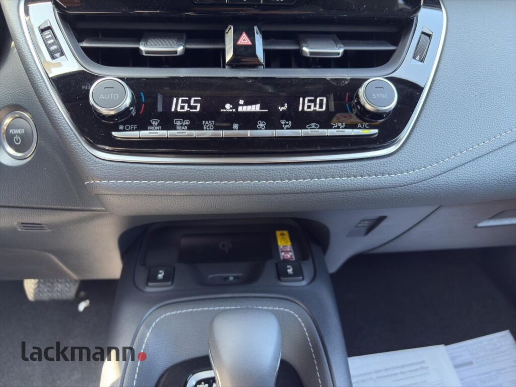 Toyota Corolla Exposé-Bild 12