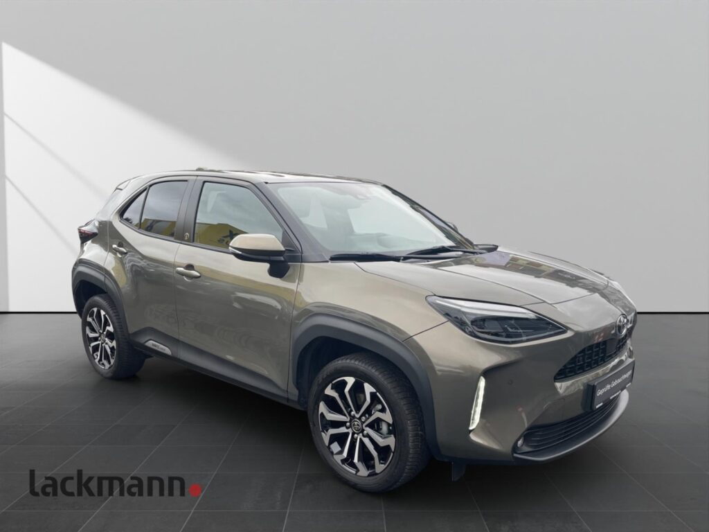 Toyota Yaris Cross Exposé-Bild 3