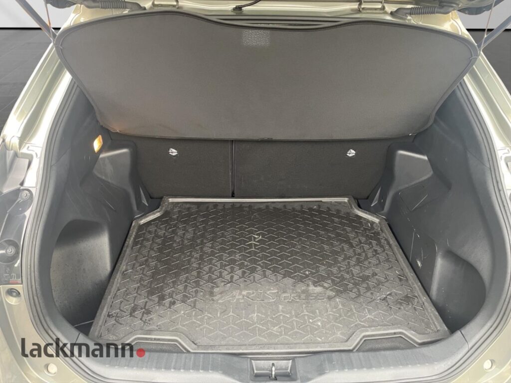 Toyota Yaris Cross Exposé-Bild 7