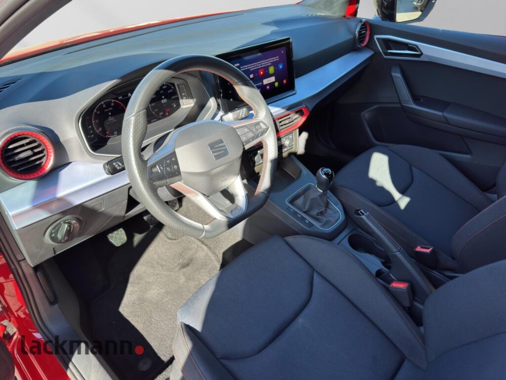 Seat Ibiza Exposé-Bild 8