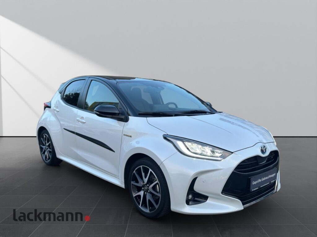 Toyota Yaris Exposé-Bild 3