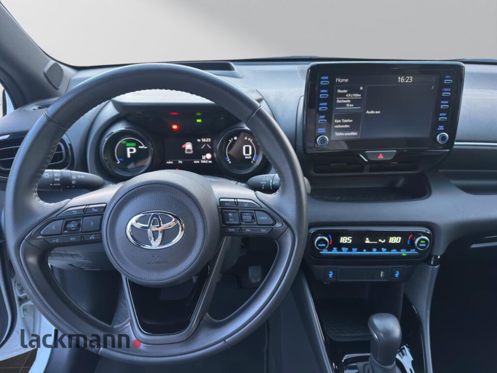 Toyota Yaris Exposé-Bild 10