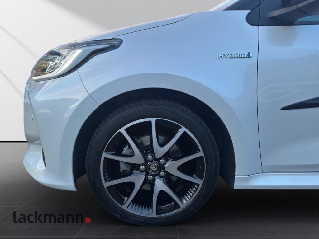 Toyota Yaris Exposé-Bild 11