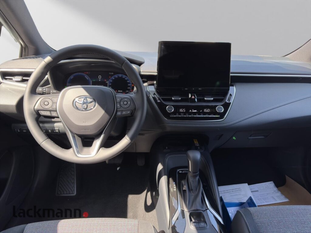 Toyota Corolla Exposé-Bild 10