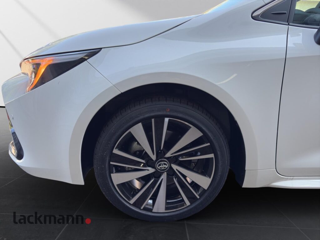 Toyota Corolla Exposé-Bild 11