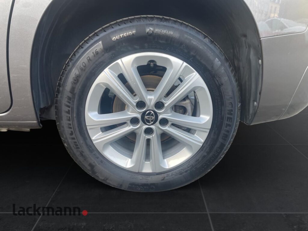 Toyota Proace City Exposé-Bild 12