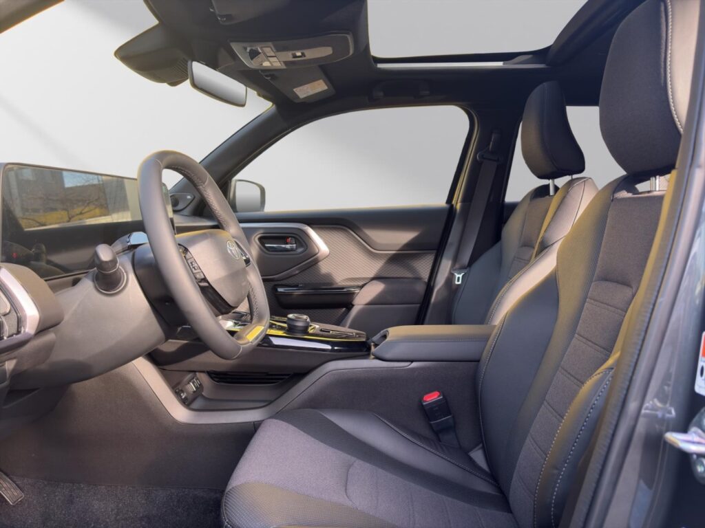 Toyota Urban Cruiser Exposé-Bild 8