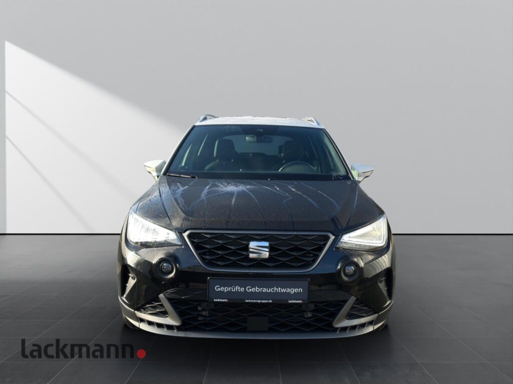Seat Arona Exposé-Bild 2