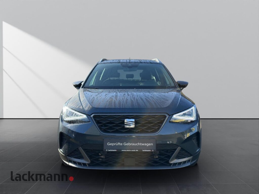 Seat Arona Exposé-Bild 2