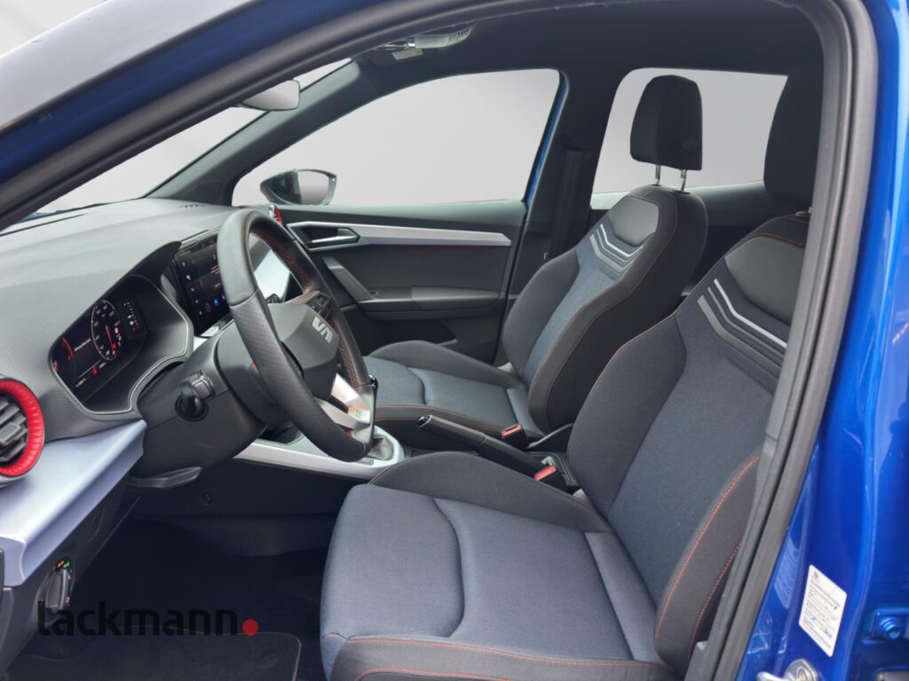 Seat Arona Exposé-Bild 8