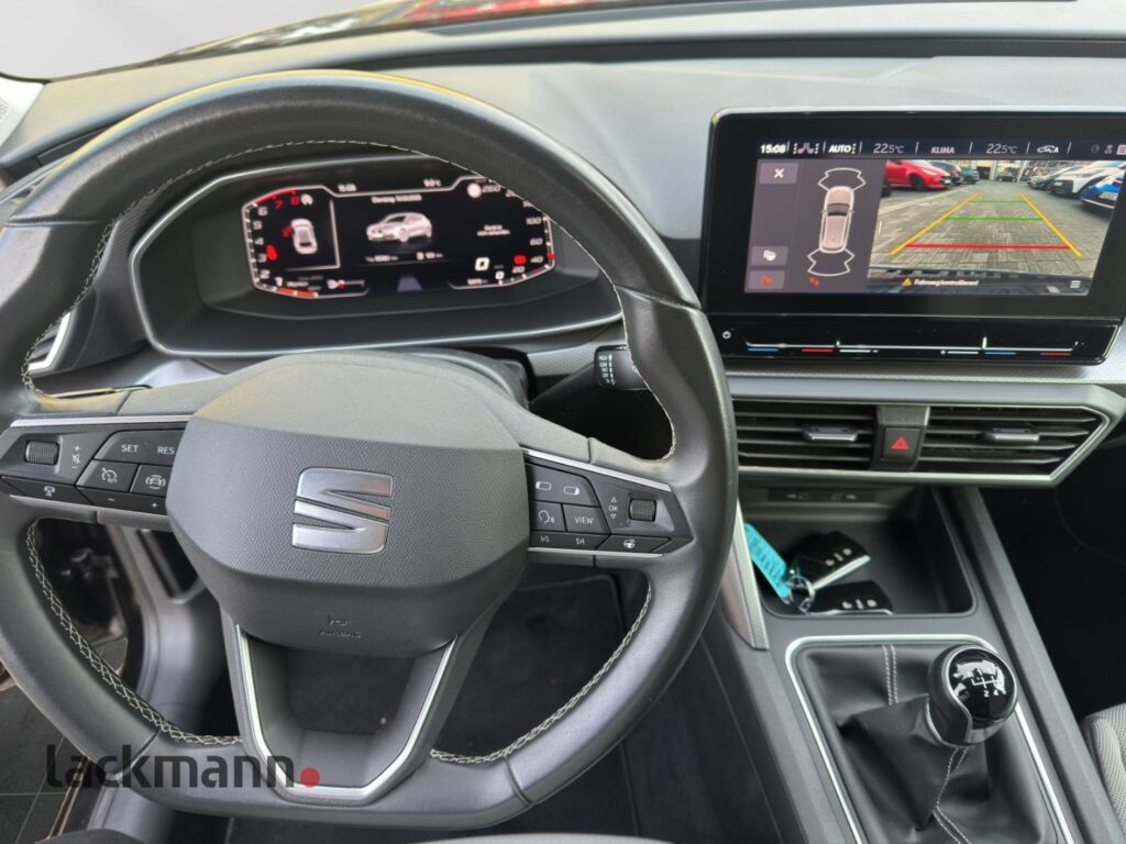 Seat Leon Exposé-Bild 10