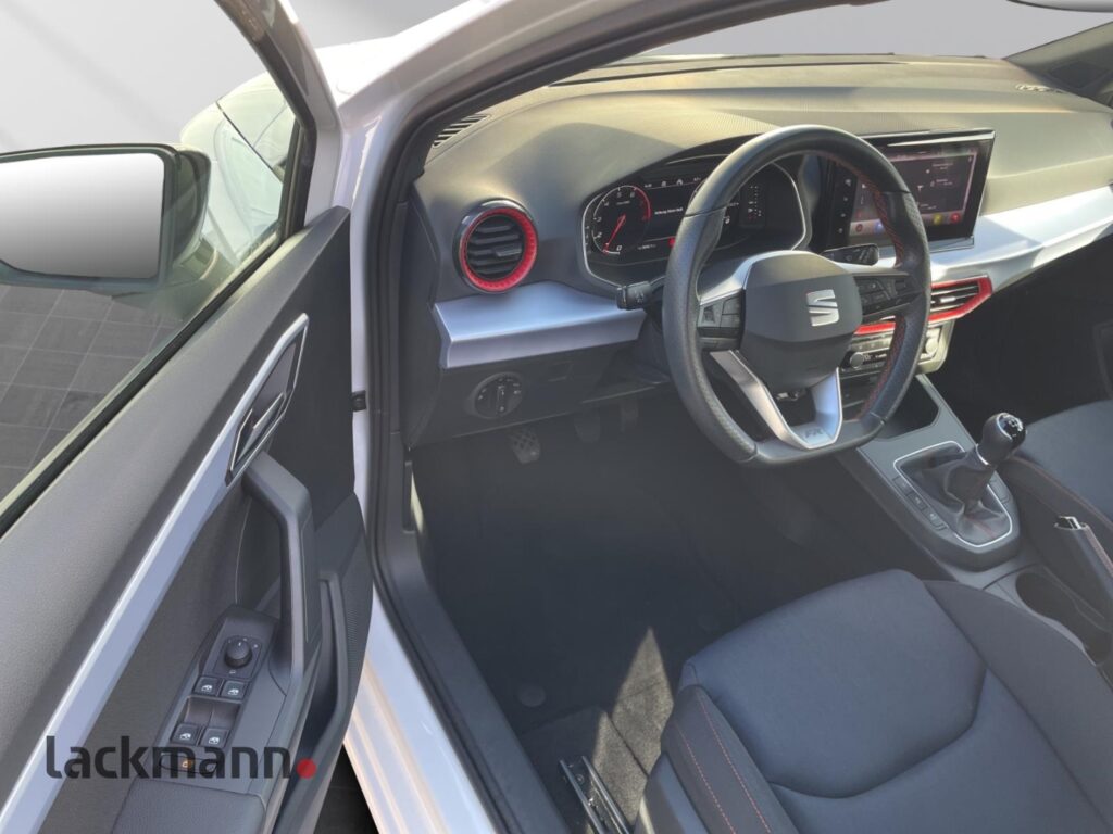 Seat Ibiza Exposé-Bild 14