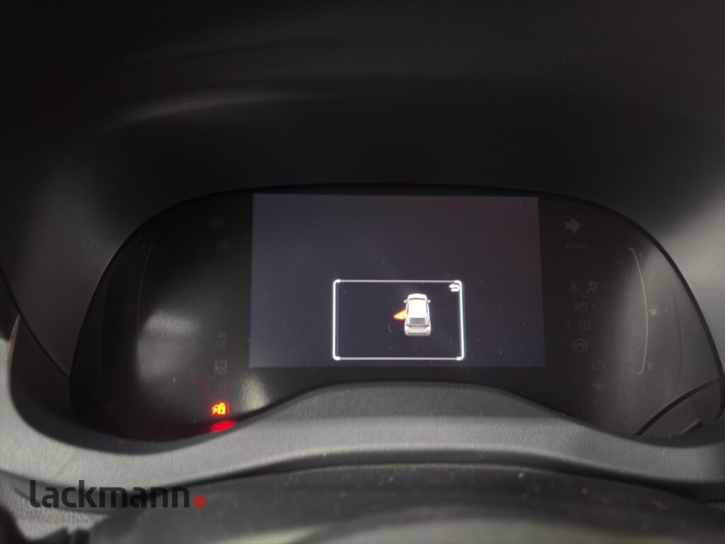 Toyota Yaris Exposé-Bild 14