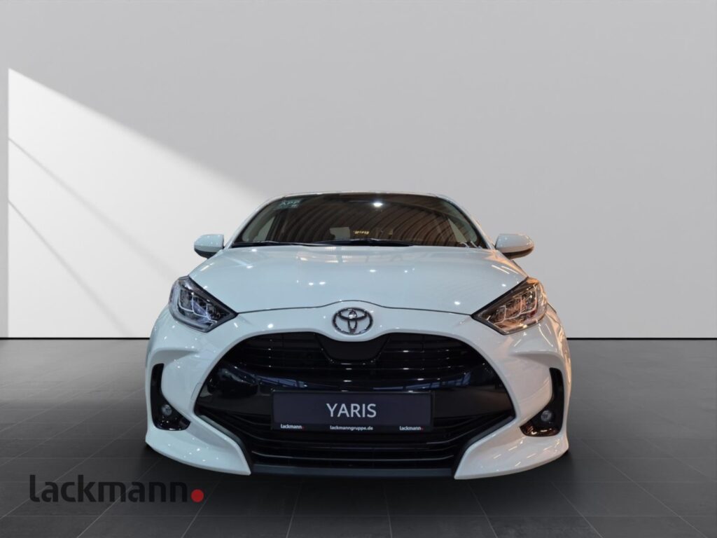 Toyota Yaris Exposé-Bild 6