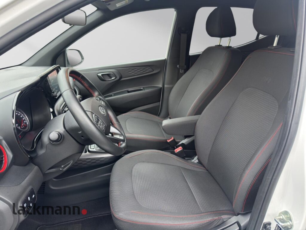 Hyundai i10 Exposé-Bild 8