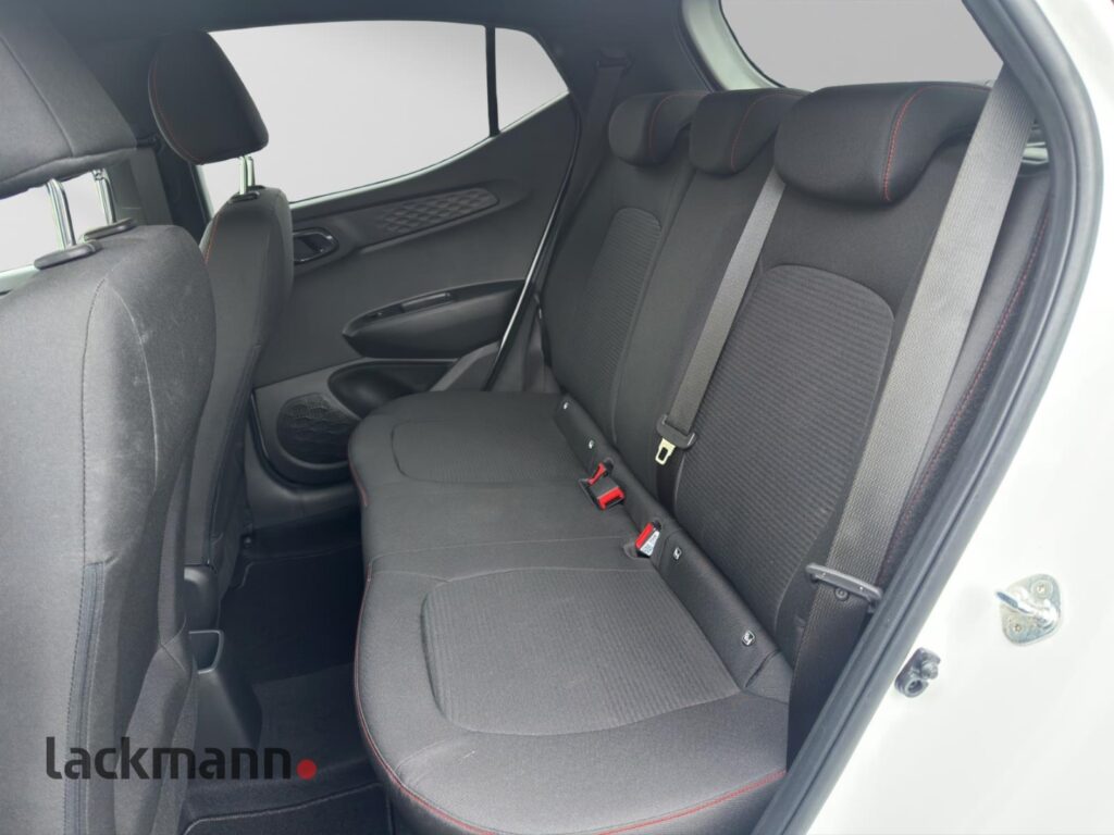 Hyundai i10 Exposé-Bild 9