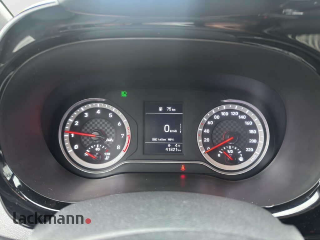 Hyundai i10 Exposé-Bild 14