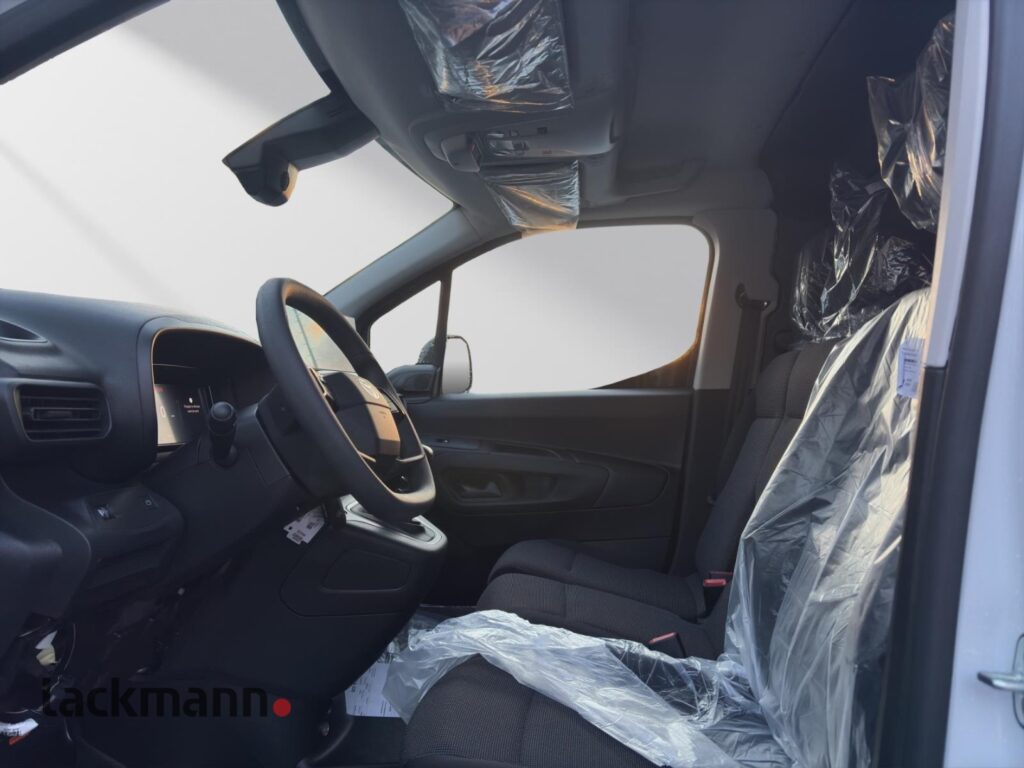 Toyota Proace City Exposé-Bild 8