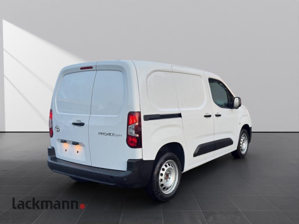 Toyota Proace City Exposé-Bild 4