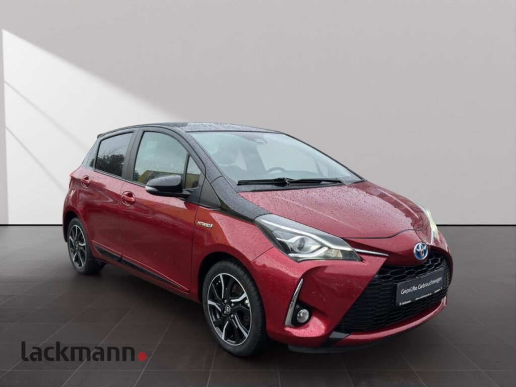 Toyota Yaris Exposé-Bild 3