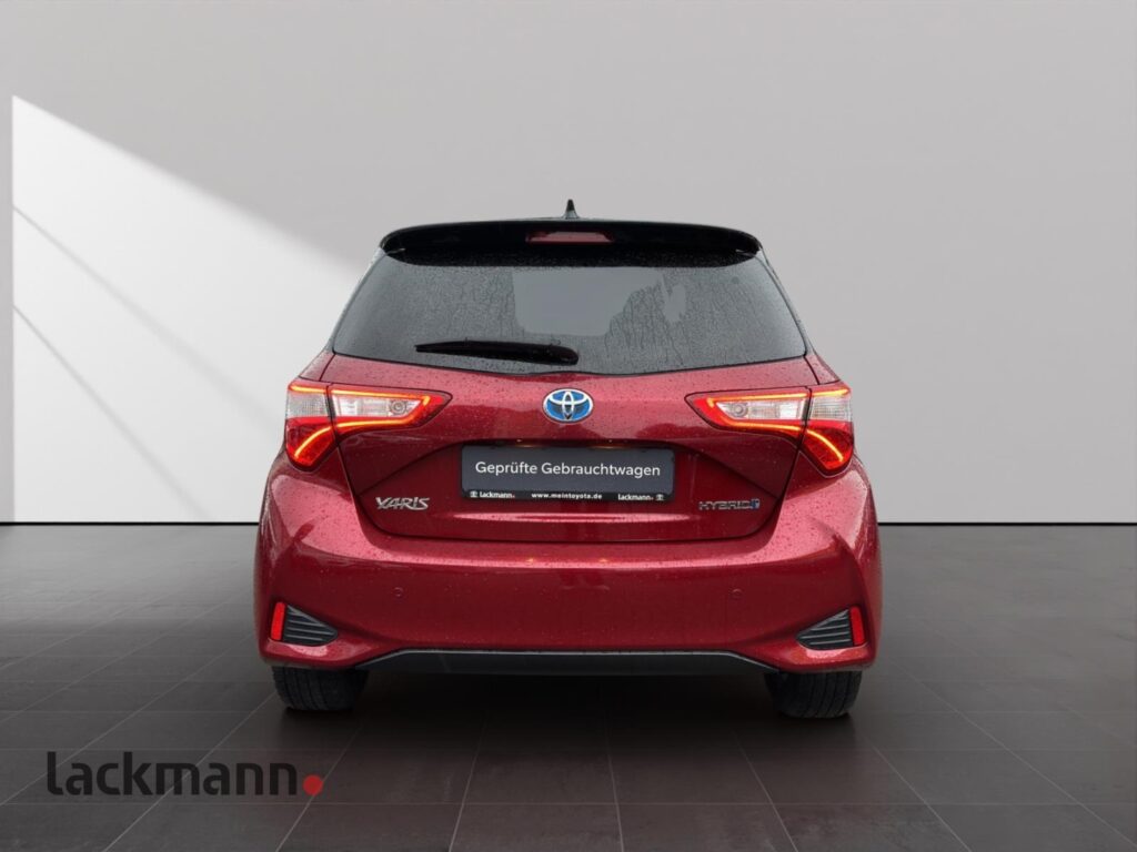 Toyota Yaris Exposé-Bild 6