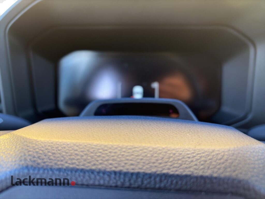 Toyota Land Cruiser Exposé-Bild 14