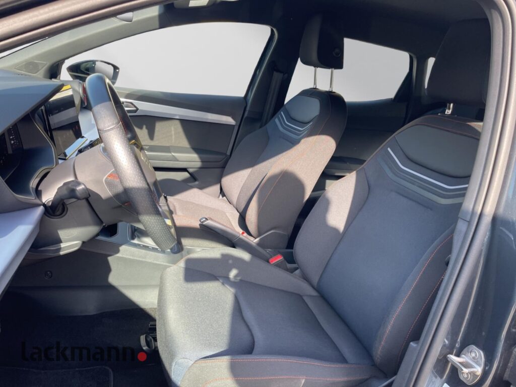 Seat Ibiza Exposé-Bild 8