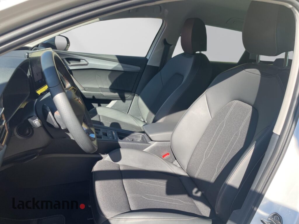 Cupra Leon Exposé-Bild 14