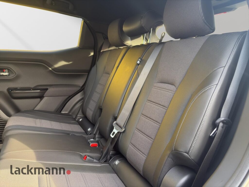 Toyota Urban Cruiser Exposé-Bild 9